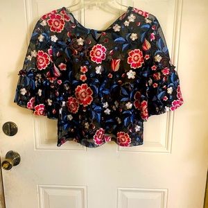 Cropped floral lace top